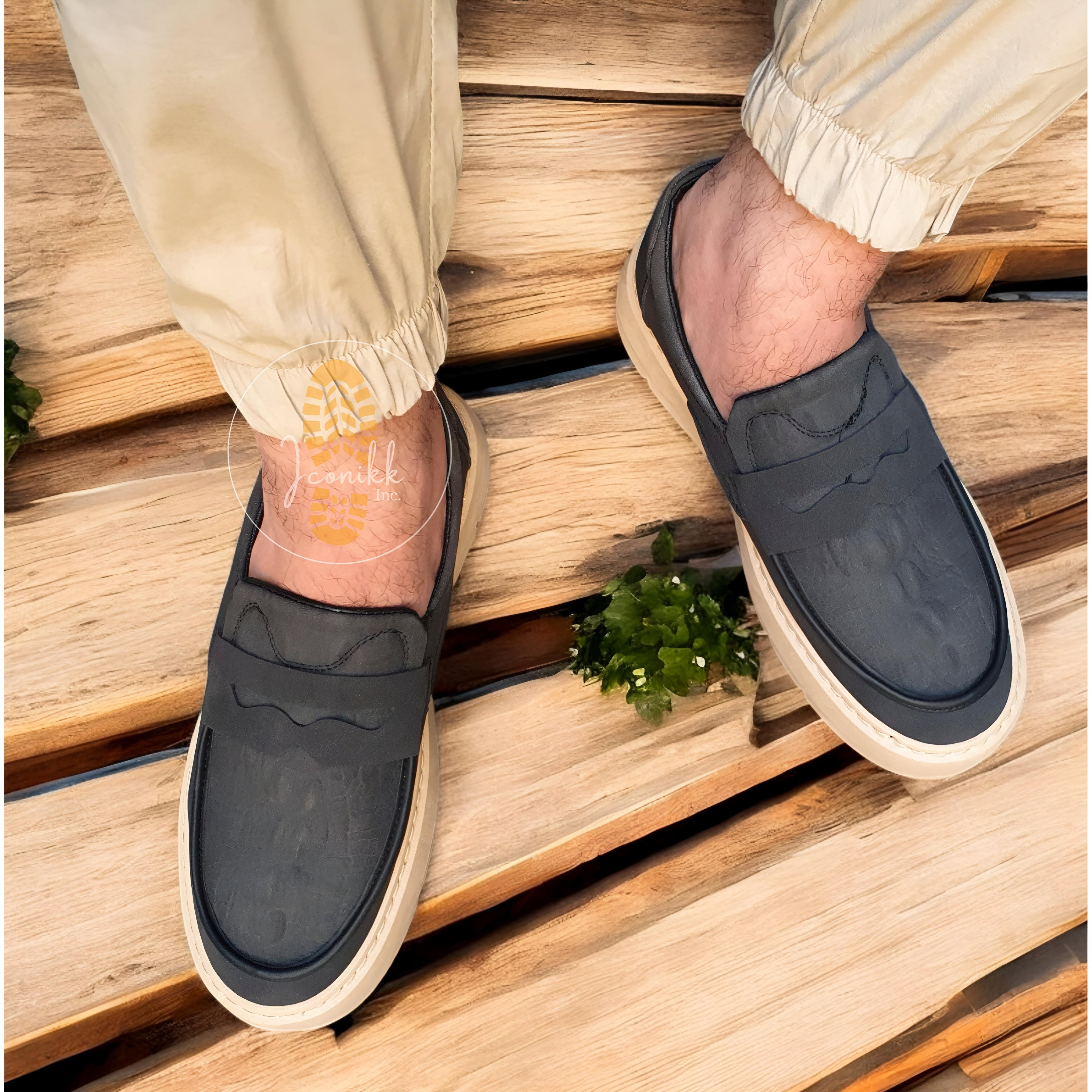 Pinch lobster loafer top